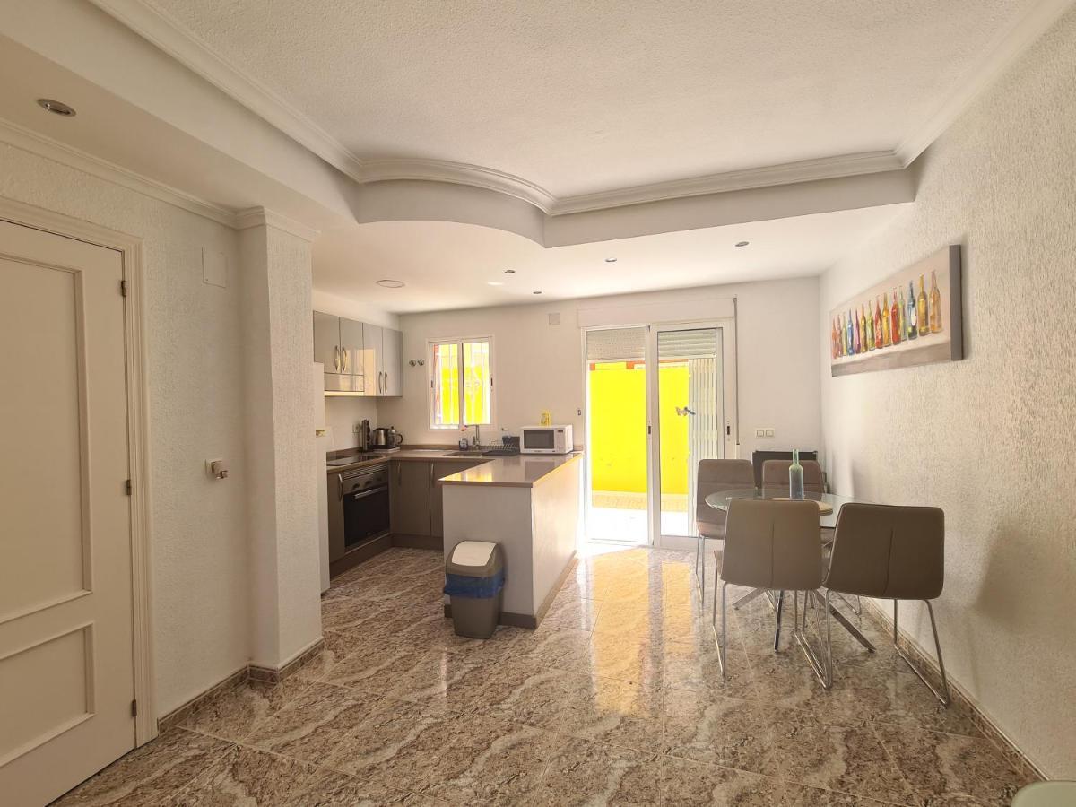 2 Bedroom Property In Closed Urbanisation تورّيفيِخا المظهر الخارجي الصورة